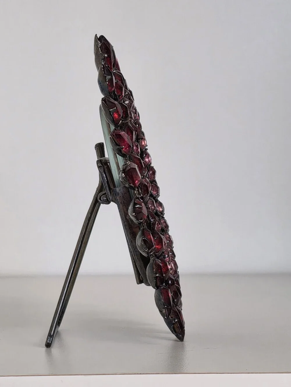 Papyrus Dual-Layer Jeweled Tabletop Frame